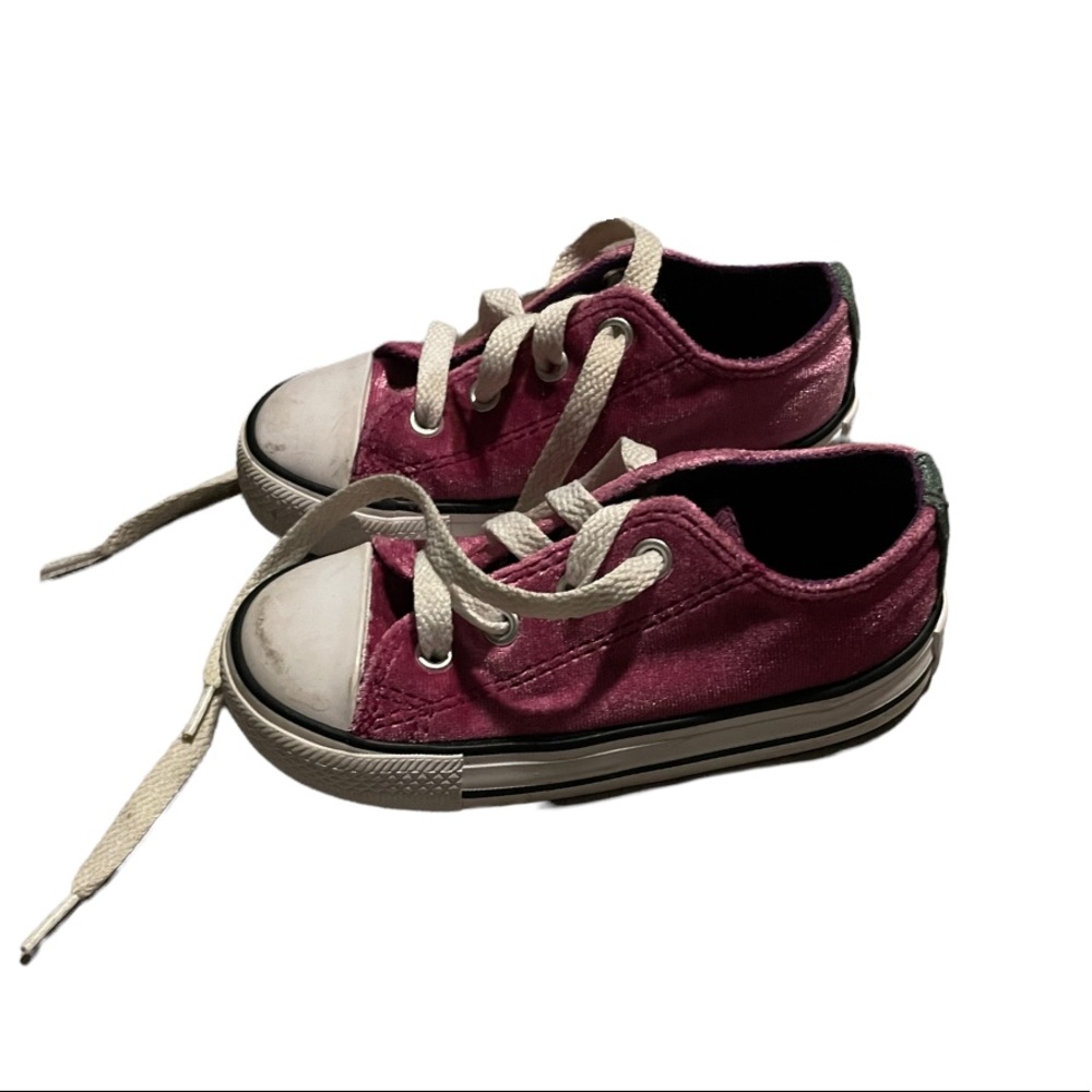 Converse lace ups 💜